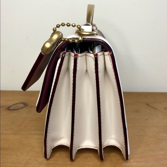 S⭕️LD‼️New Coach 1941 Riley Top Handle 18 In Signature Canvas - Picture 4 of 12